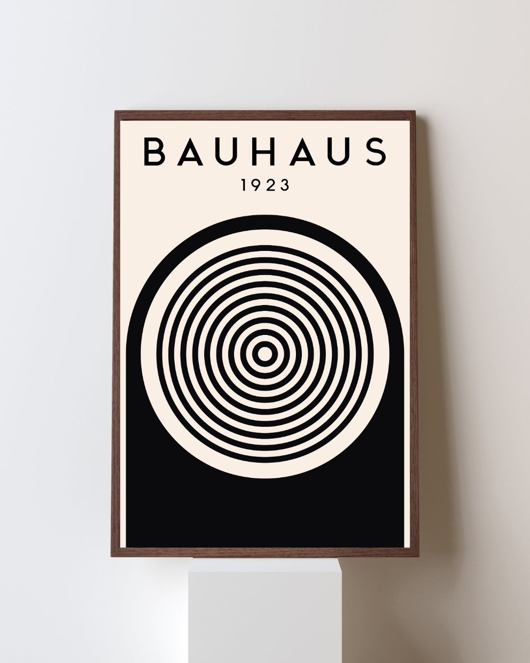 Bauhaus Plakat 48 – Koncentriske Cirkler 1923 i Sort og Creme