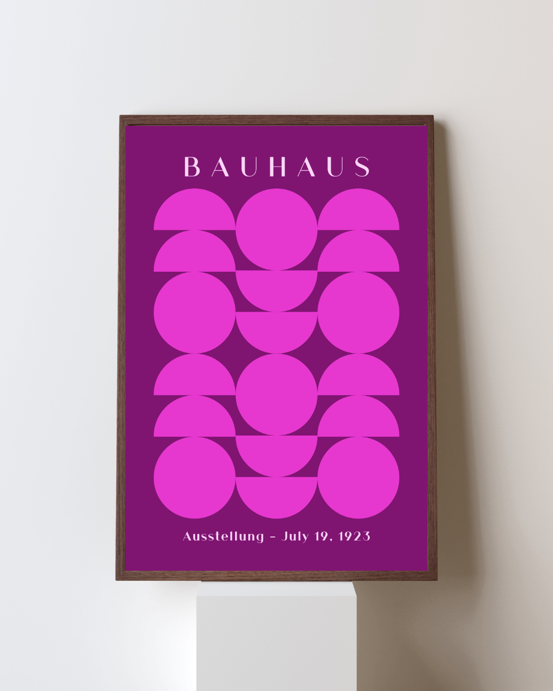 Bauhaus Plakat 4 - Grafiske Cirkler i Pink