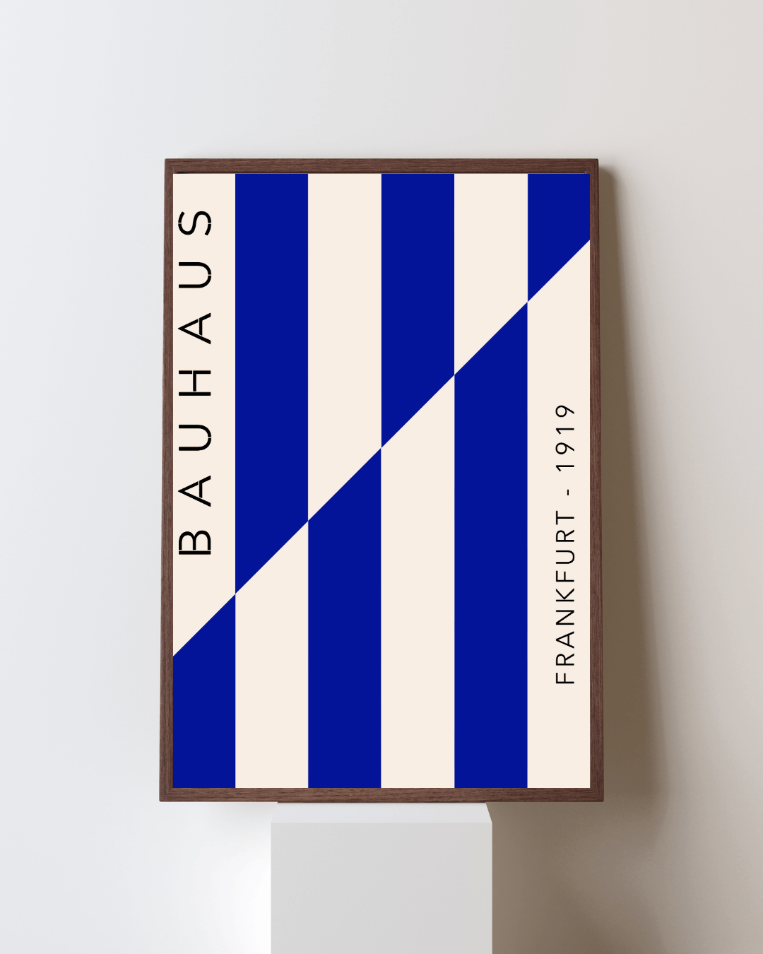 Bauhaus Plakat 10 - Grafiske Striber i Blå