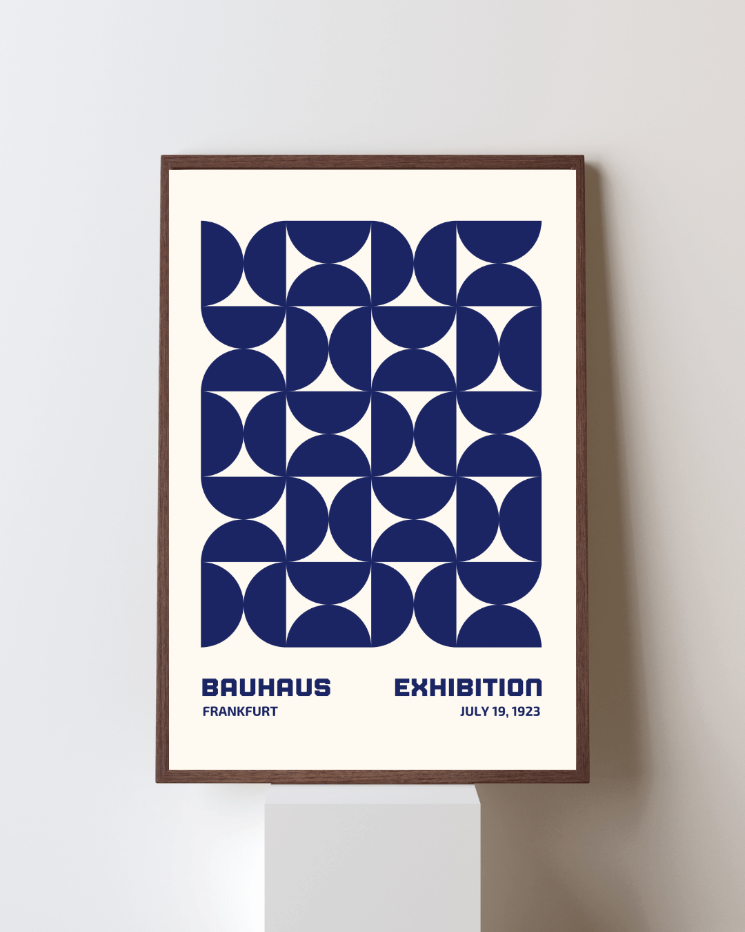 Bauhaus Plakat 12 - Modulære Former i Dybt Blå